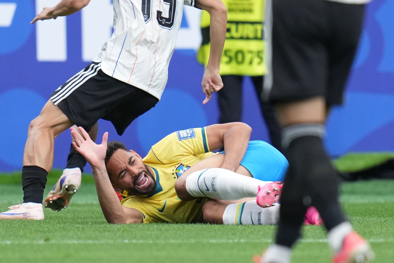 Matheus Cunha (9) de Brasil reacciona durante el partido de dieciseisavos de final de la Copa Mundial de Fútbol entre Brasil y Japón en Houston, el lunes 29 de junio de 2026. (Foto AP/Karen Warren)