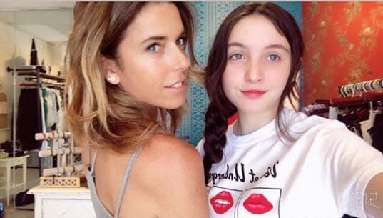 Maki aclaró el motivo por el que viajó a dicho país: “Estoy de vacaciones, es el ‘spring break’ de mis hijas, así que nos venimos a Mexico”.