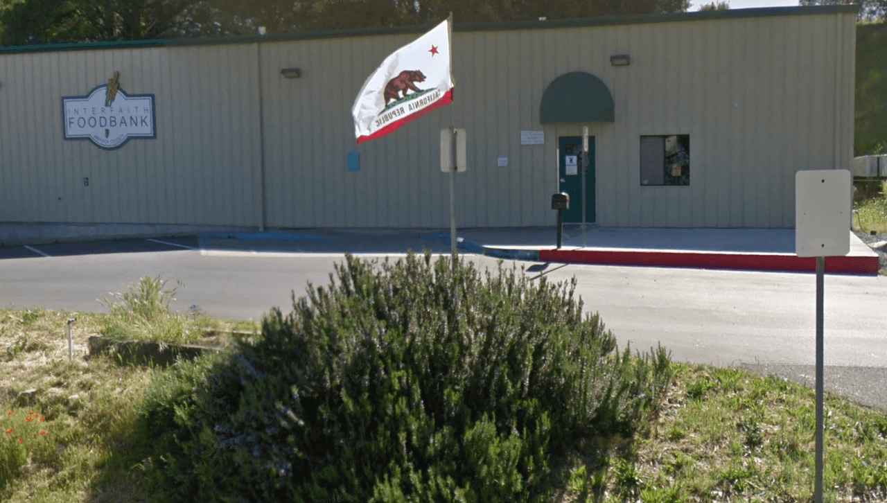 <b>Interfaith Council of Amador County</b>
<br>Locación: 12181 Airport Road, Jackson.
<br>Teléfono: 209-267-9006