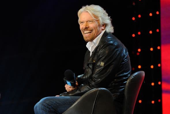 RICHARD BRANSON. El dueño de Virgin Group tiene una fortuna de unos 5,100 millones, de las más grandes de Inglaterra.