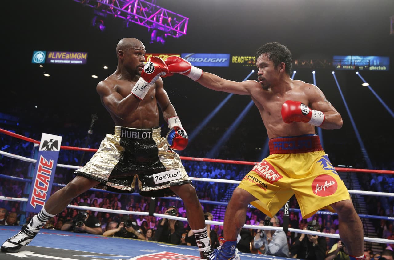 El 2 de mayo de 2015 disputó la llamada "Pelea del Siglo" ante Manny "Pacman" Pacquiao. Este enfrentamiento le reportó ganancias por U$180 millones, la mayor bolsa en la historia del boxeo.