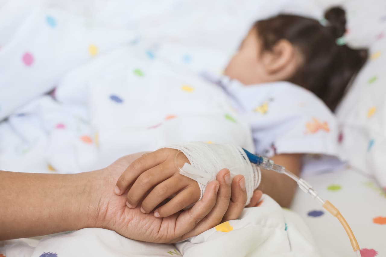 NYC en alerta ante aumento de hospitalizaciones infantiles por covid-19