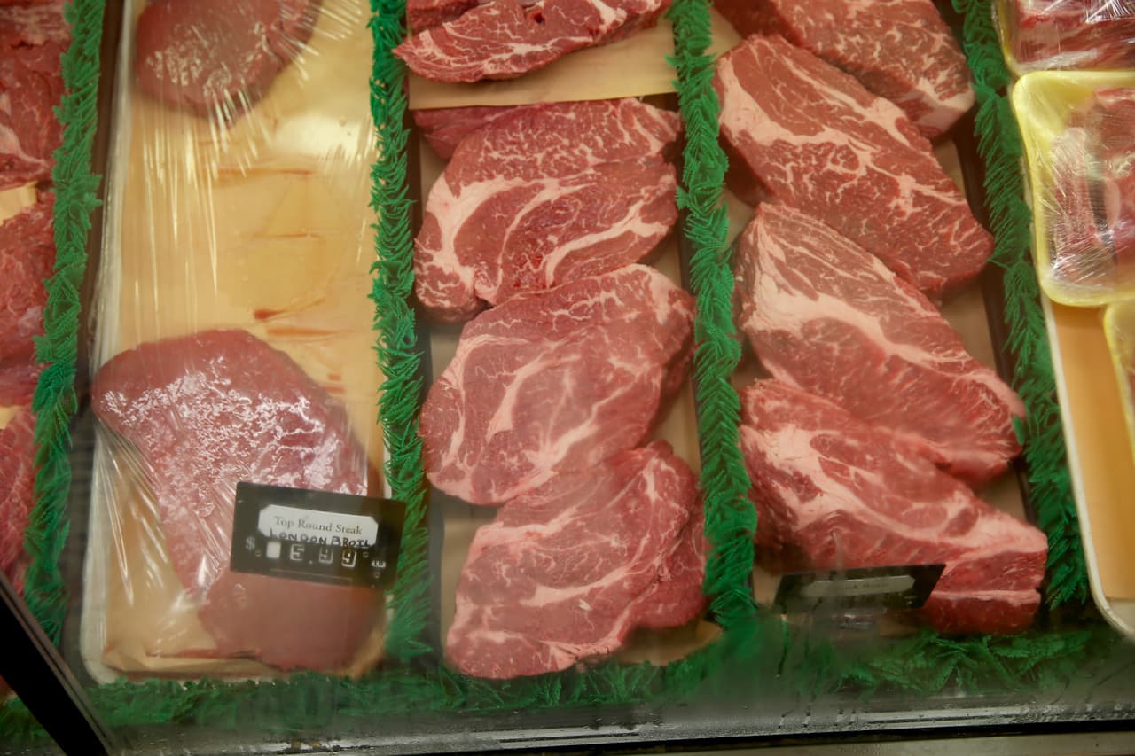 Detectan otros 63 casos de personas contagiadas con salmonela en carne cruda empaquetada retirada del mercado