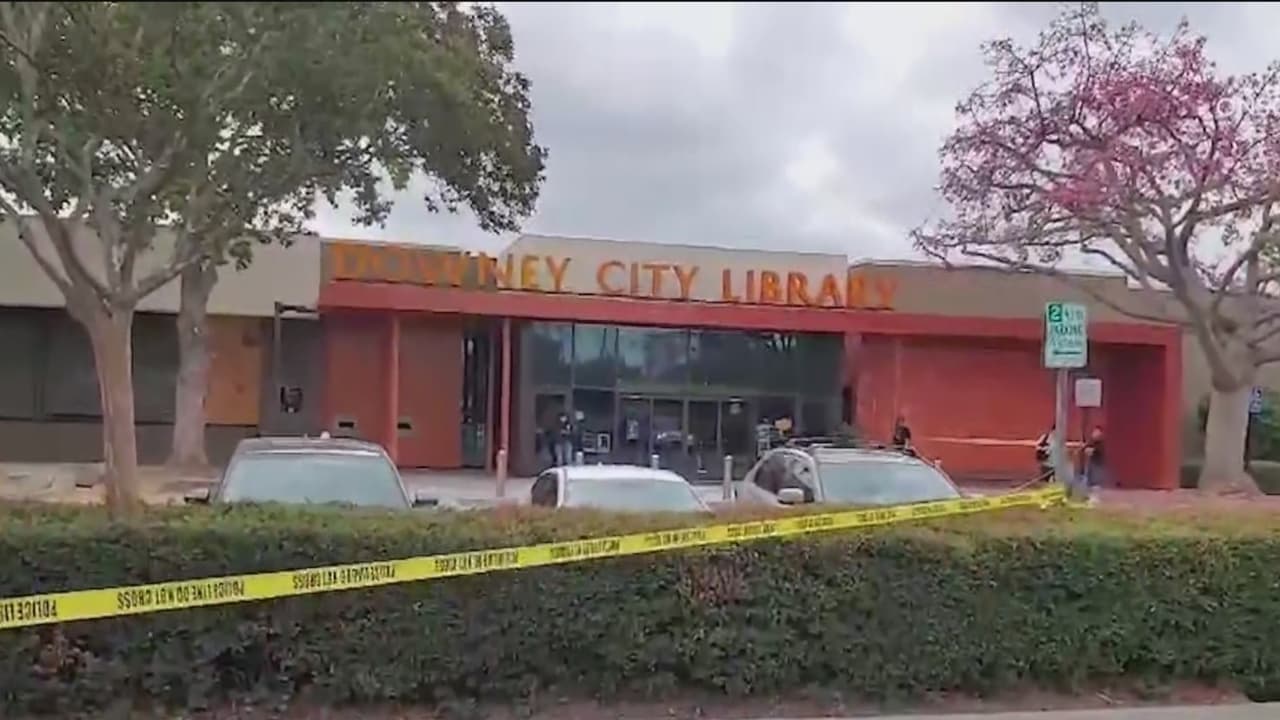 Desamparado apuñala mortalmente a un hombre de 68 años afuera de una biblioteca en Downey