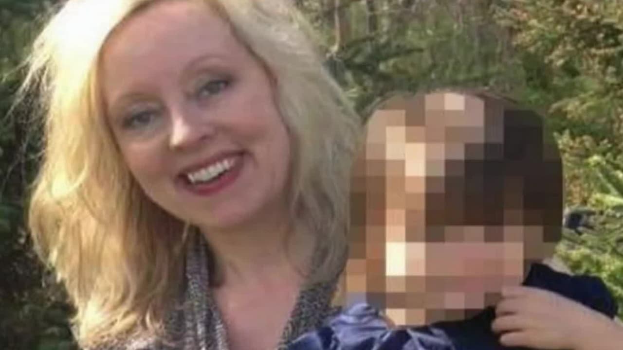 Pareja blanca demanda a clínica de fertilidad tras dar a luz a una bebé de rasgos asiáticos