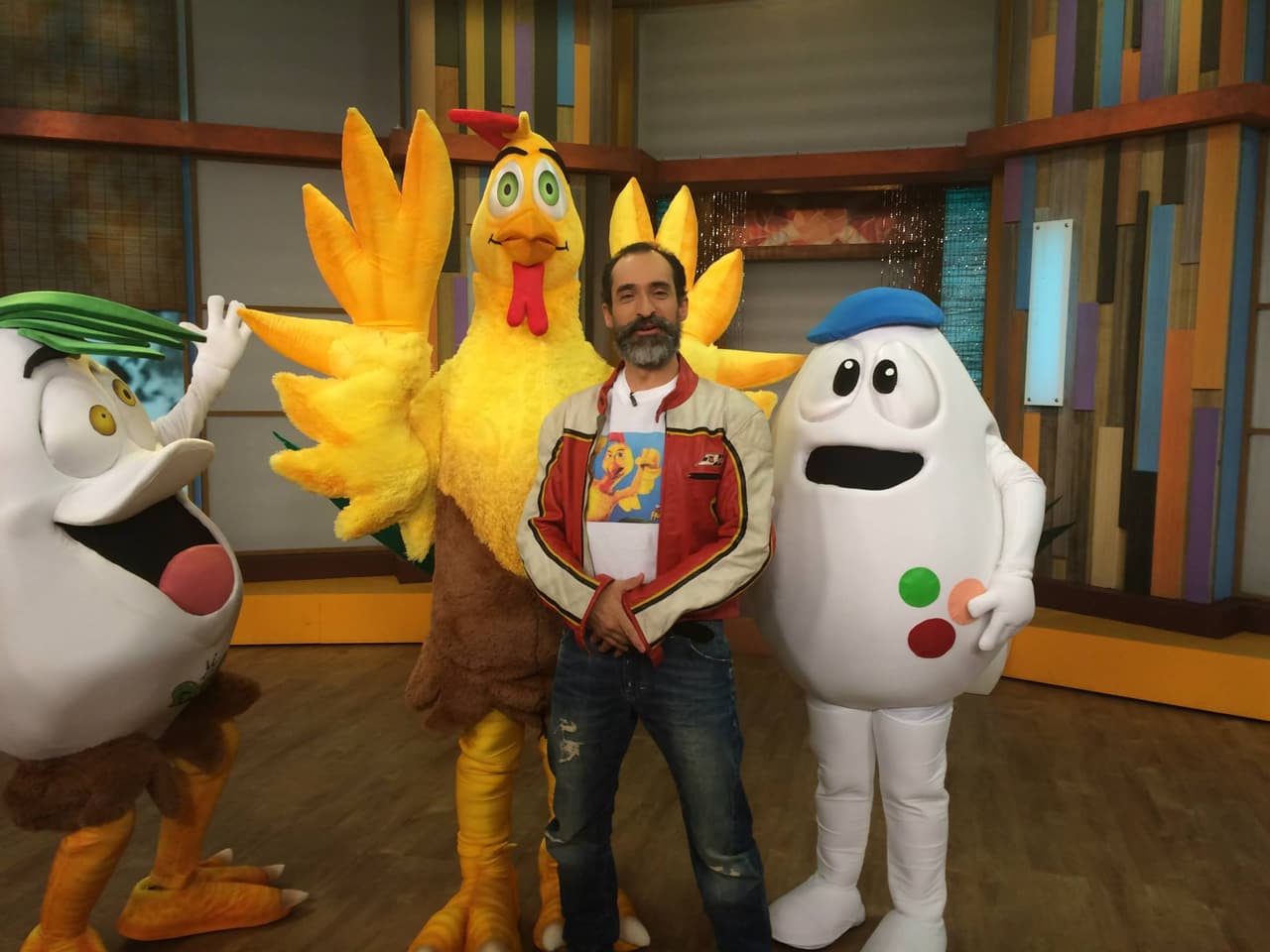 ¡Un Gallo Con Muchos Huevos! Mañana es el gran estreno, no puedes perdértela.