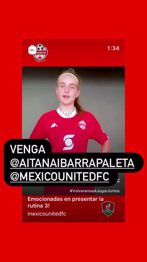 Nicolás Haza, hijo de Ludwika Paleta, compartió un video de su prima adolescente dando
<b>consejos de rutinas para hacer ejercicio</b>, donde mostró su
<b>talento como presentadora</b> frente a la cámara.
<br>