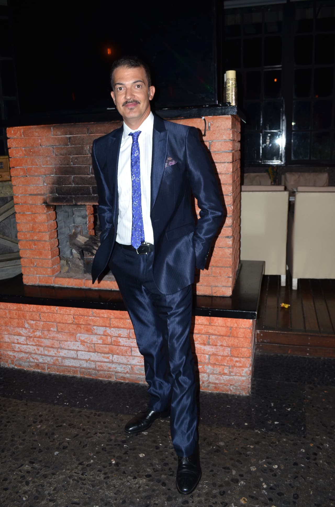 Fernando del Solar tuvo que ser 
<b><a href="https://www.univision.com/famosos/fernando-del-solar-es-hospitalizado-por-un-cuadro-de-neumonia-fotos" target="_blank">hospitalizado</a></b> en la Ciudad de México debido a un 
<b><a href="https://www.univision.com/noticias/pasos-para-prevenir-la-neumonia" target="_blank">cuadro de neumonía</a></b> que presentó, según confirmó su representante Aarón Olvera, el pasado viernes 27 de diciembre.
<br>