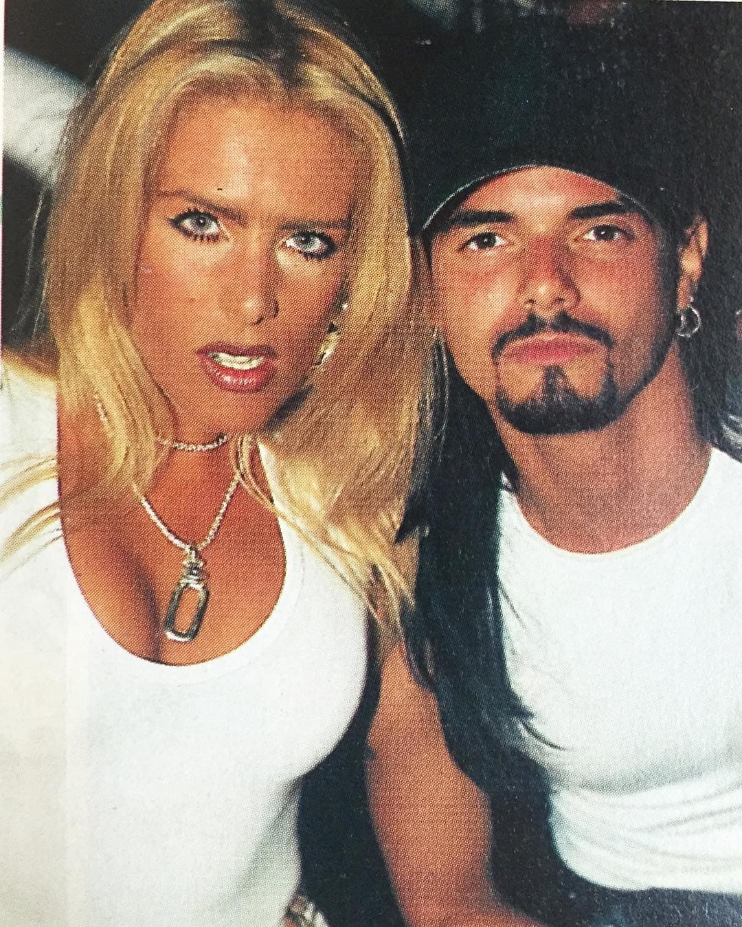 ¿Recuerdas al cantante 
<b>Sergio Blass</b>? Él fue integrante del grupo 'Menudo' y tuvo un noviazgo en 1996 con la actriz y cantante 
<b><a href="http://www.univision.com/temas/lorena-herrera">Lorena Herrera</a></b>.