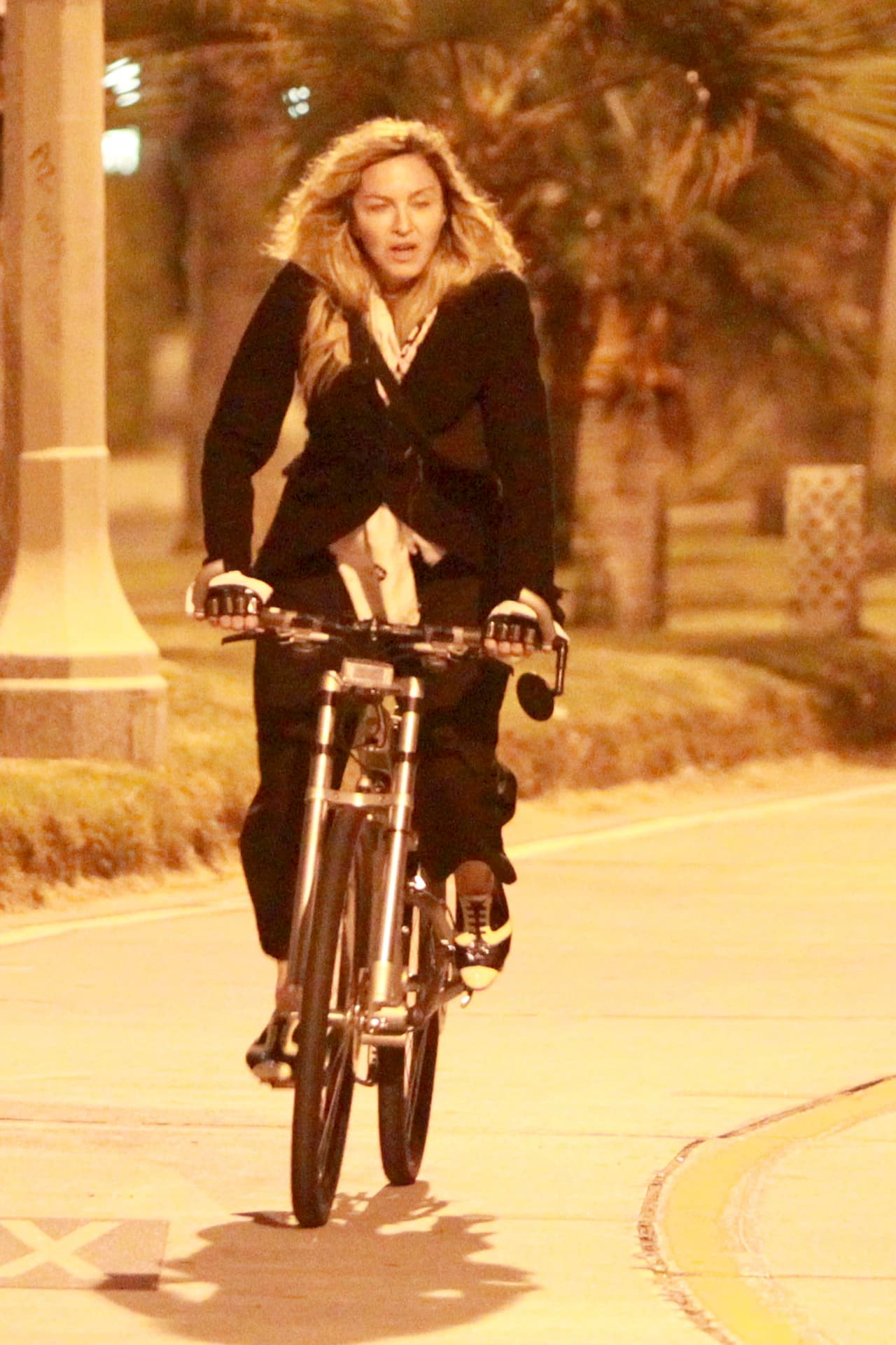 Este video fue parte de una colección que Madonna lanzó titulada "Madonna: Celebration- The Video Collection".