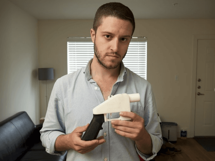 Trump habla con la NRA y ahora cuestiona la impresión 3D de armas que su gobierno permitió