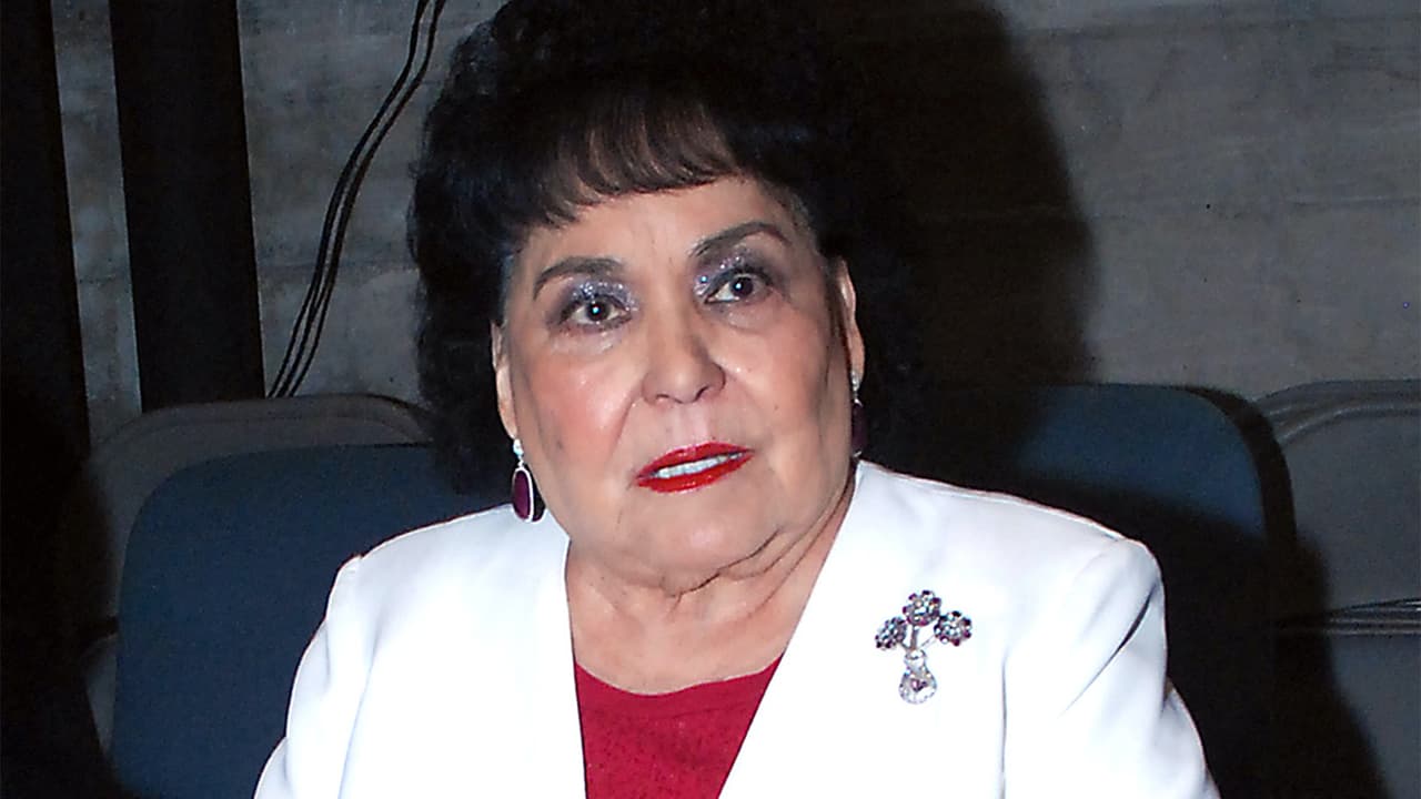 La actriz mexicana Carmen Salinas está en coma tras sufrir un derrame cerebral