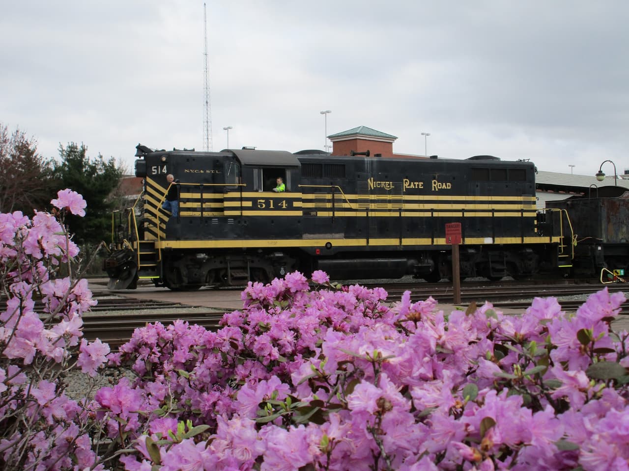 <b>Steamtown National Historic Site</b> 
<br>Es un sitio de patrimonio industrial dedicado al papel que desempeñó el transporte ferroviario de vapor, y las personas que lo hicieron posible, dentro de la Revolución Industrial de Estados Unidos.