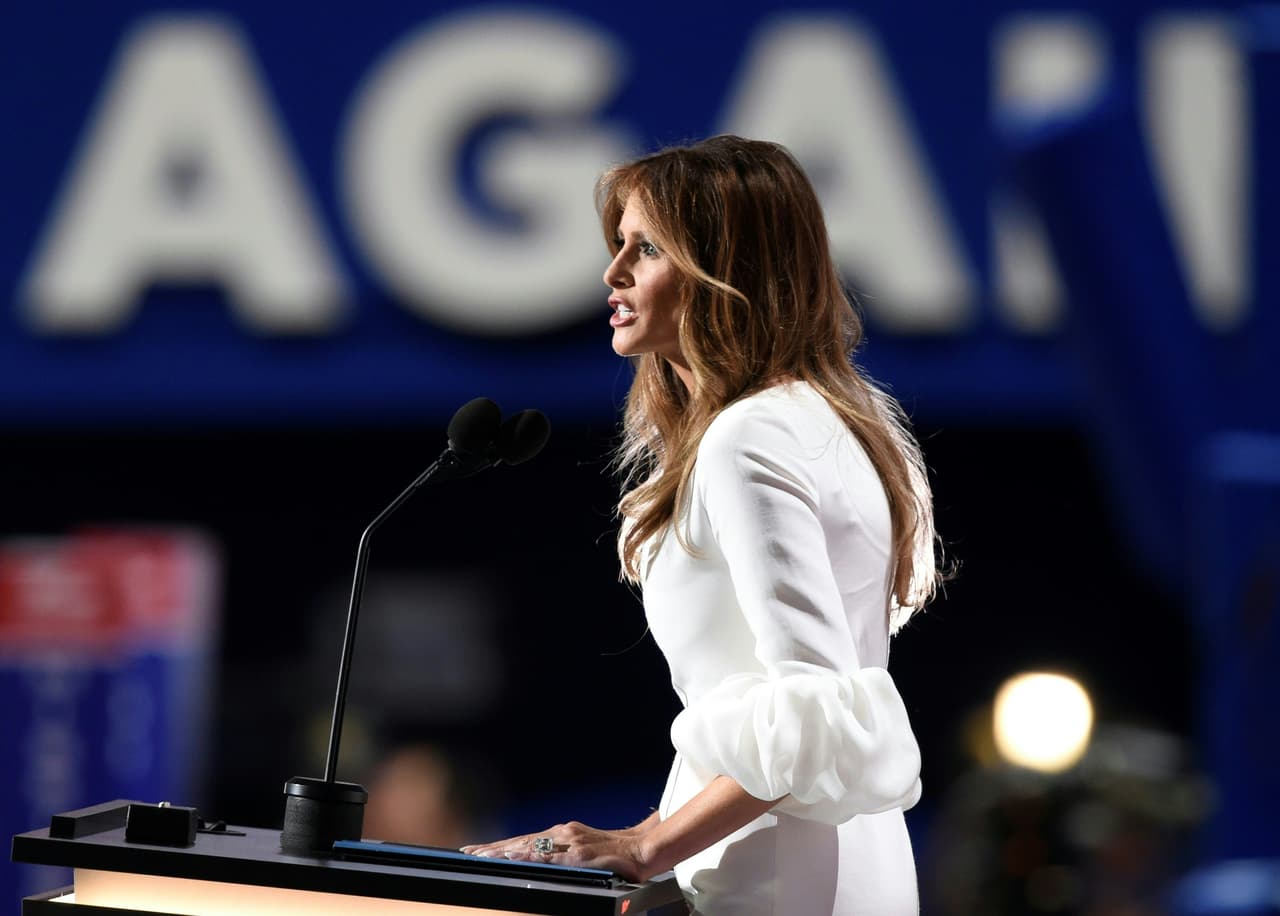 Melania Trump demandará por 'difamación' al Daily Mail por el artículo de sus fotos desnuda