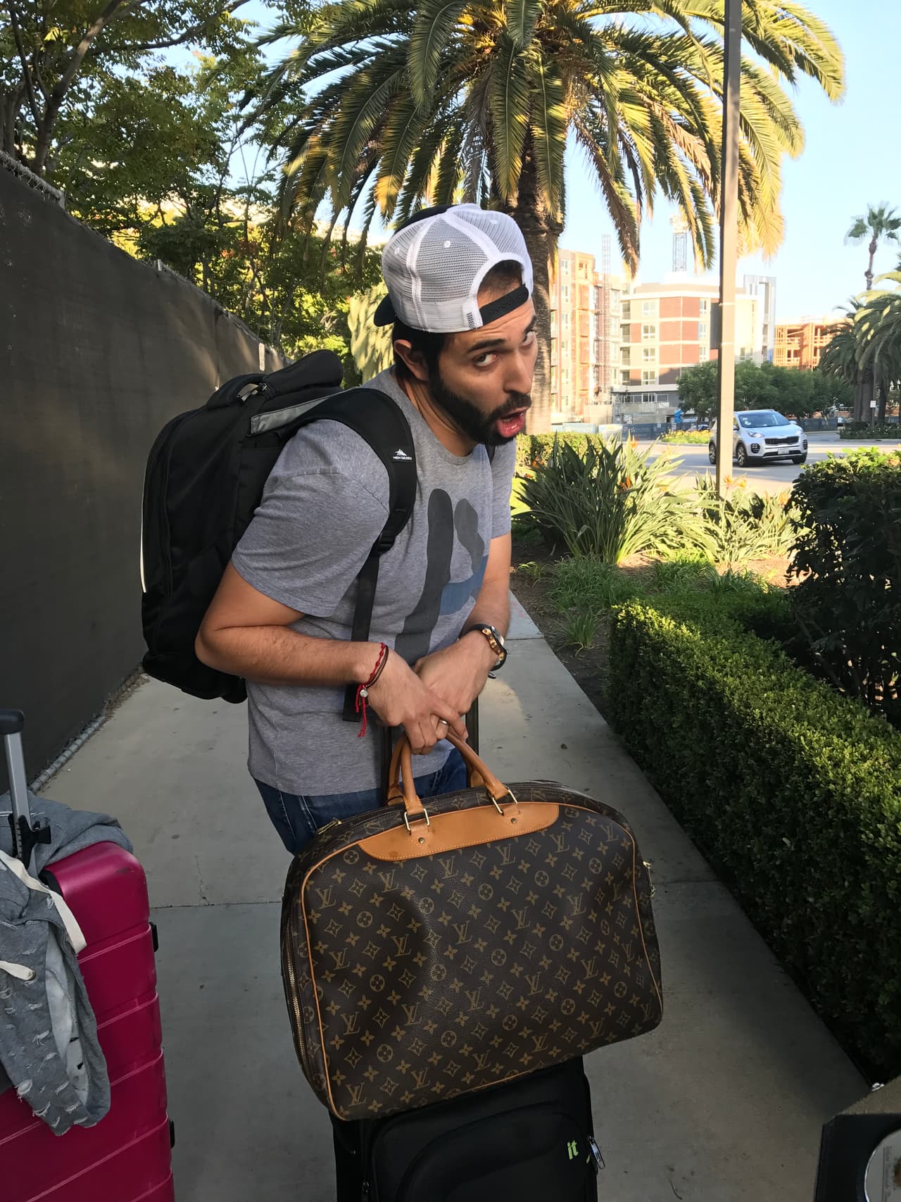 Los tres locutores se fueron a las calles de Dallas y tuvieron la oportunidad de conocer algunos de sus seguidores.