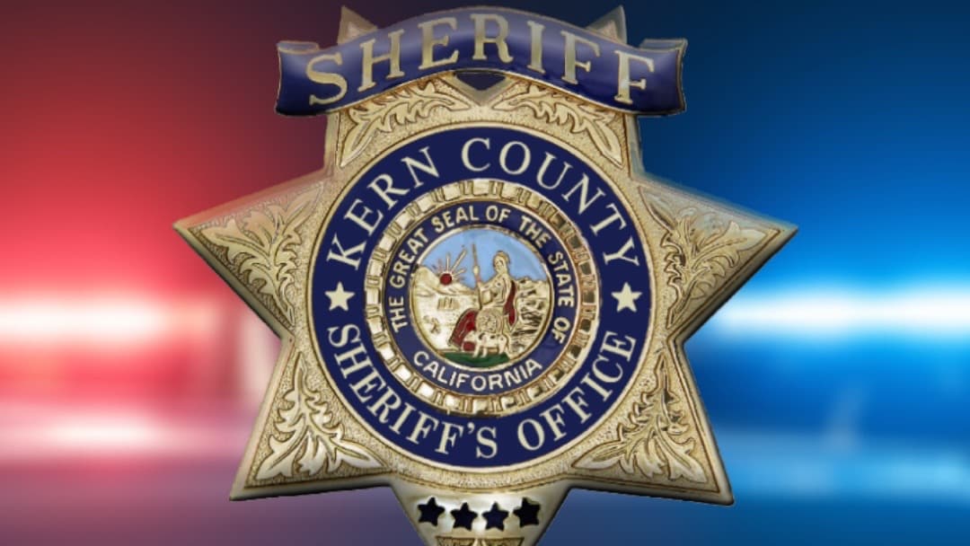 Oficial acusado de mantener relaciones sexuales con varias reclusas se declara inocente