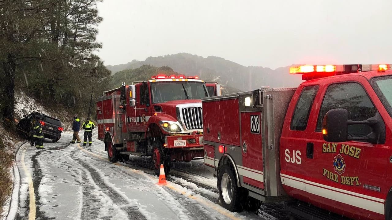 Tormenta de temporada trae inusual caída de nieve en las zonas elevadas de la Bahía de San Francisco