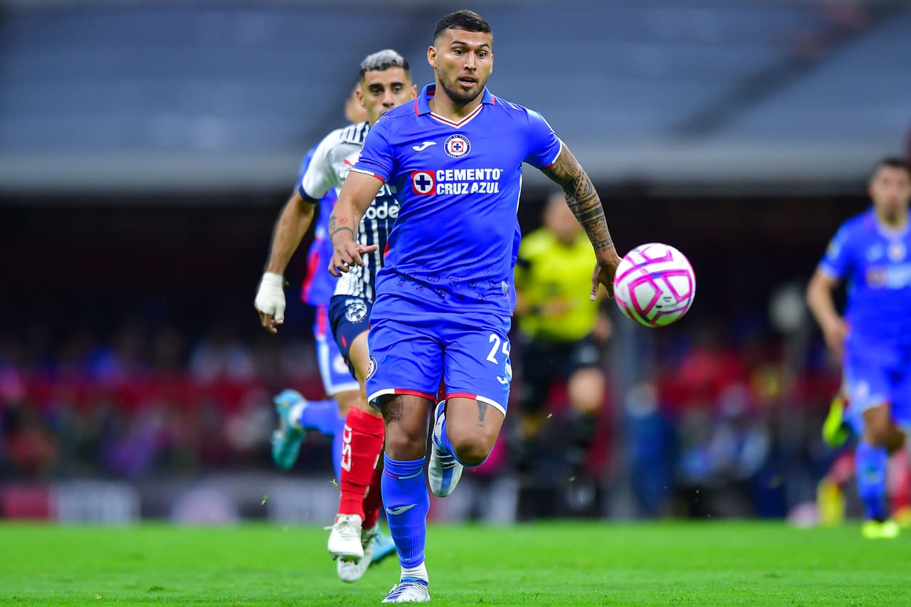 Cruz Azul y Rayados empataron 0-0 y dejaron todo para la vuelta en Cuartos de Final.