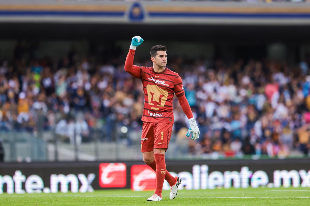 Julio González se despide de Pumas tras fichar con Puebla