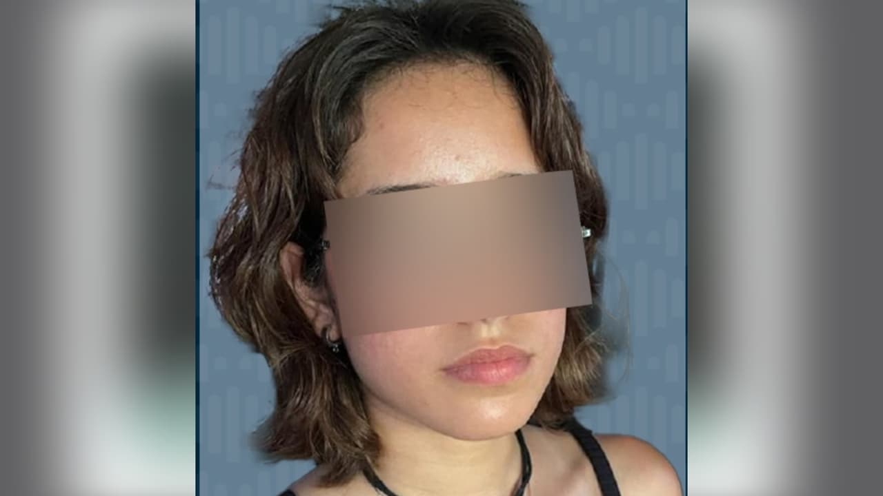 Una mujer es acusada de disparar y herir de bala a la amante de su esposo, una adolescente que cenaba en un restaurante