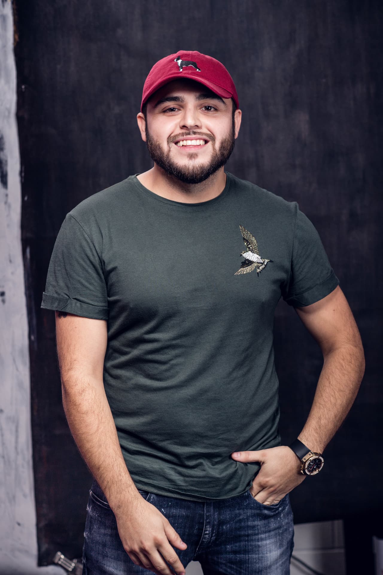 El cantante de regional mexicano ha alborotado a todas sus fanáticas y él les dará una sorpresa sobre el escenario.