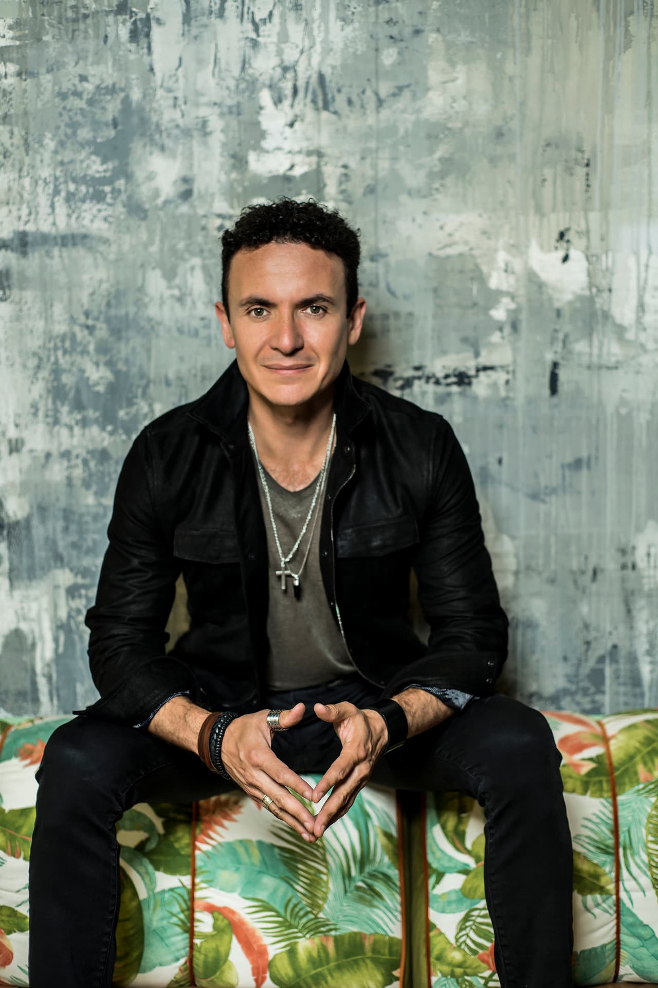 El colombiano 
<b>Fonseca</b> -que cuenta con 4 nominaciones este año por Álbum del Año, Canción del Año, Mejor Álbum Vocal Pop Tradicional y Mejor Canción Pop- también se presentará en el escenario. Fonseca ha ganado 5 Latin GRAMMY en su carrera.