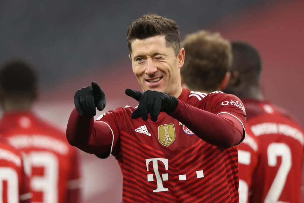Robert Lewandowski vuelve a marcar, el Bayern esta vez golea 4-0 al Wolfsburg, llegan a 43 unidades y son lideres solitarios en la Bundesliga.