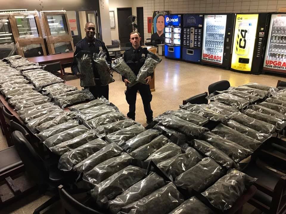 Policía de Nueva York celebra la incautación de 106 libras de marihuana, pero la operación termina en un gran ridículo