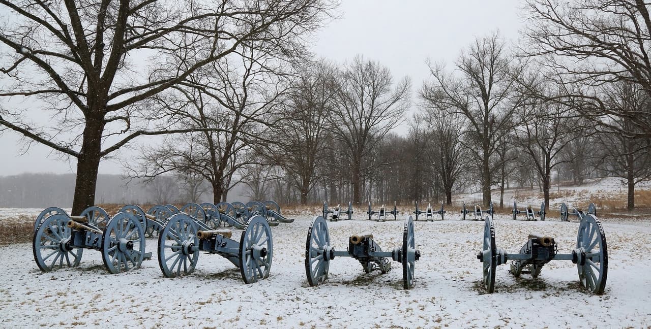 No se libraron batallas en Valley Forge, pero el tiempo que el ejército acampó aquí pasó a ser uno de los períodos más difíciles de la Guerra Revolucionaria.
