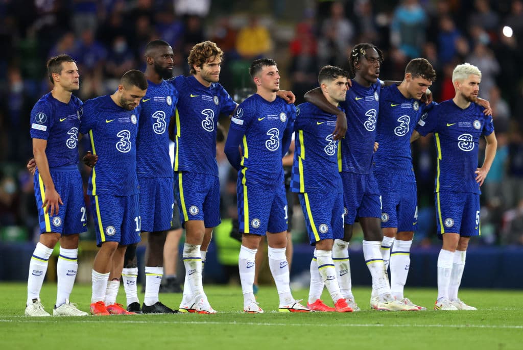 Chelsea es Campeón de la UEFA Super Cup. En tiempo regular Hakim Zyech abrió el marcador al minuto 27 para la escuadra inglesa, pero fue Gerard Moreno Balagueró quien igualó el marcador al 73'. El partido no logra definirse en tiempos extra y, en tanda de penales, 'The Blues' se llevan el campeonato.