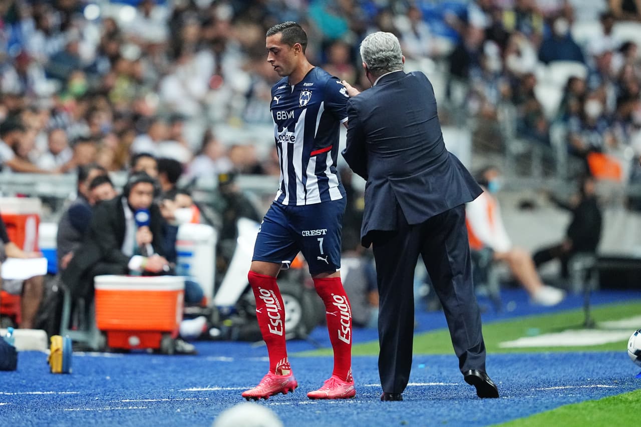 Víctor Manuel Vucetich debutó con el pie derecho como DT de Rayados tras derrotar 2-1 al América, que se quedó en el fondo de la Tabla General.