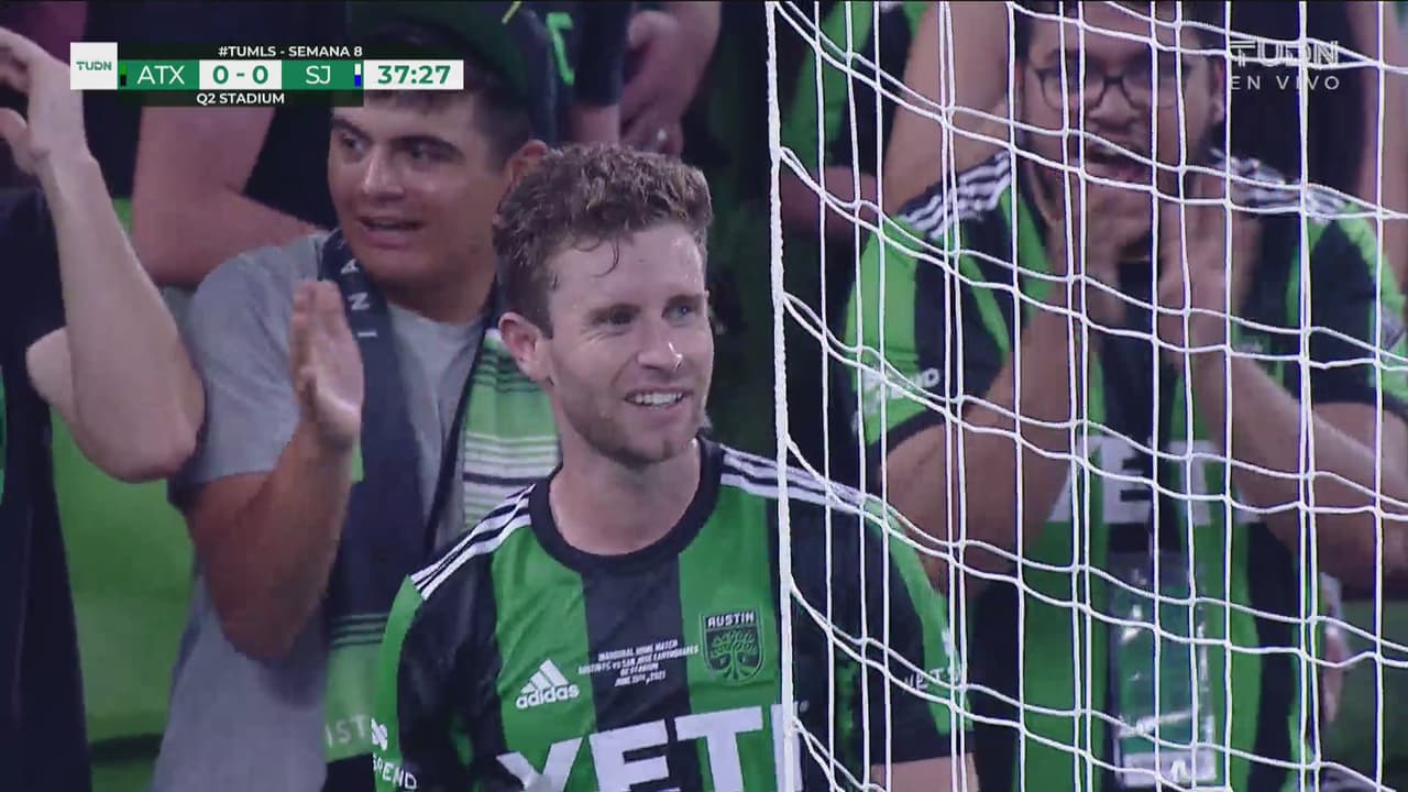 ¡Era más difícil botarlo! Austin FC se pierde el gol casi en la línea