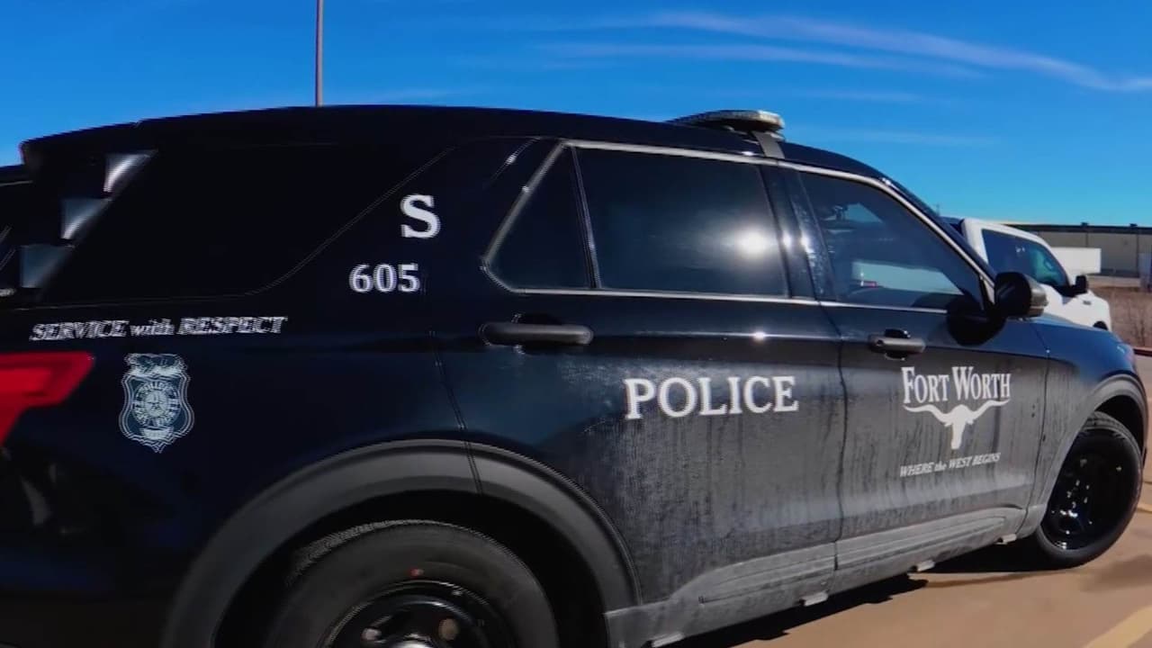 Policía de Fort Worth equipa patrullas con vidrios blindados para proteger a sus oficiales