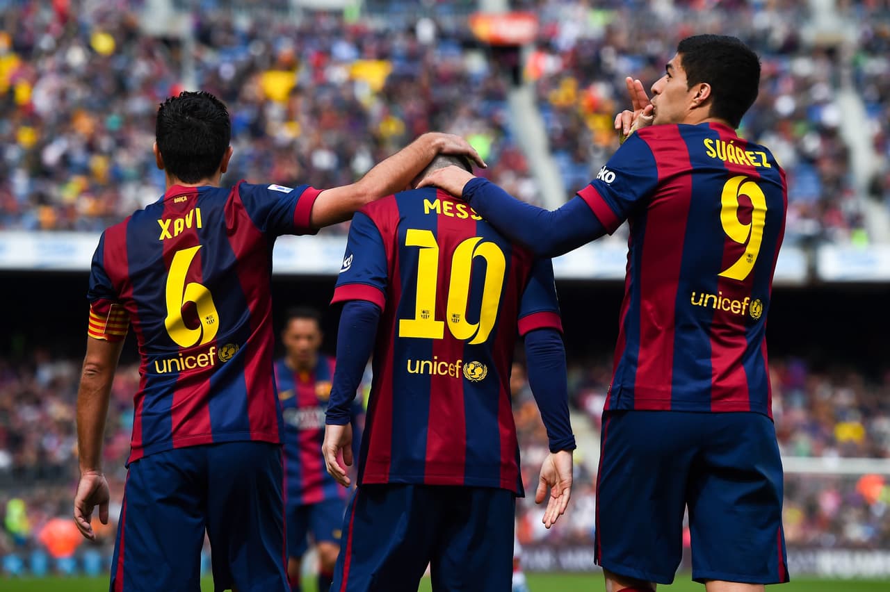 Xavi: "Messi es el mejor en todo, es el claro favorito para ganar el Balón de Oro"