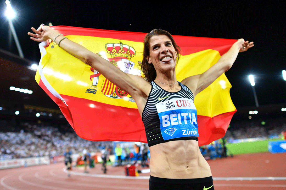 <b>Ruth Beitia: </b>La española tuvo un magnífico 2016 al conseguir la primera medalla de oro para el atletismo femenil de su país en la prueba de salto de altura. Por si esto no fuera suficiente, Beitia se hizo también de su segunda Diamond League y su tercer oro en el Campeonato Europeo de Atletismo.