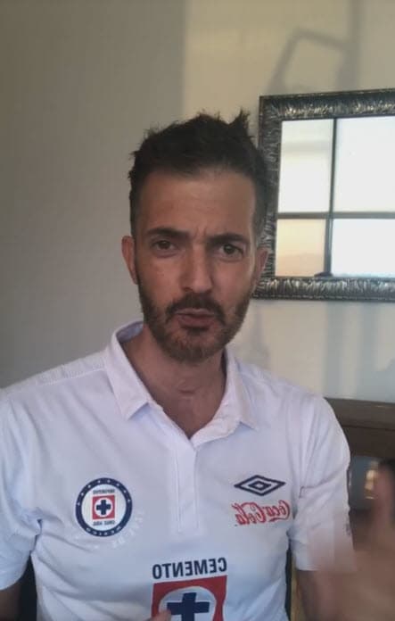 El argentino contó que firmó su 
<b><a href="https://www.salud.cdmx.gob.mx/actividades/voluntad-anticipada" target="_blank">carta de voluntad anticipada</a></b>. Ese documento legal "es la decisión que toma una persona de ser sometida o no a medios, tratamientos o procedimientos médicos que pretendan prolongar su vida cuando se encuentre en etapa terminal", según se define por el gobierno de la Ciudad de México, en donde residía el también presentador. 
<br>