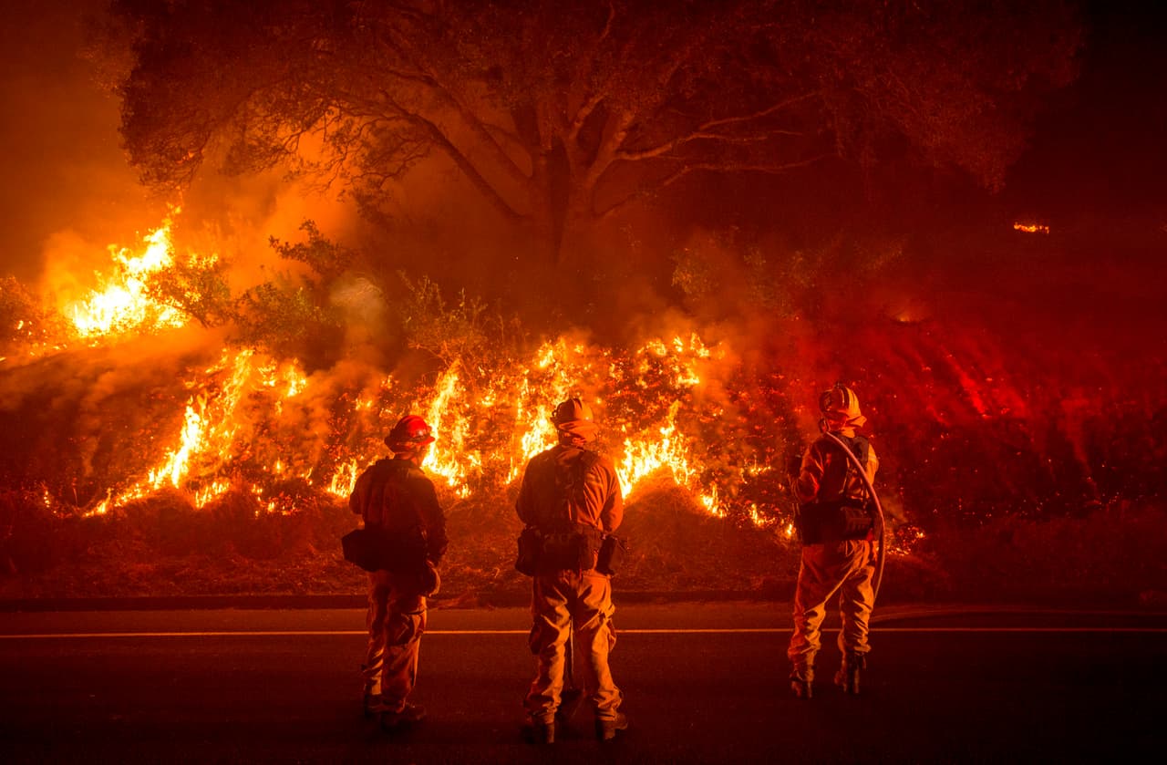 California ha sufrido numerosos incendios en los últimos días. Este amenaza los condados de Hunters Valley, Bear Valley, Catheys Valley, Mormon Bar, el pueblo de Mariposa, Mount Bullion y Hornitos.