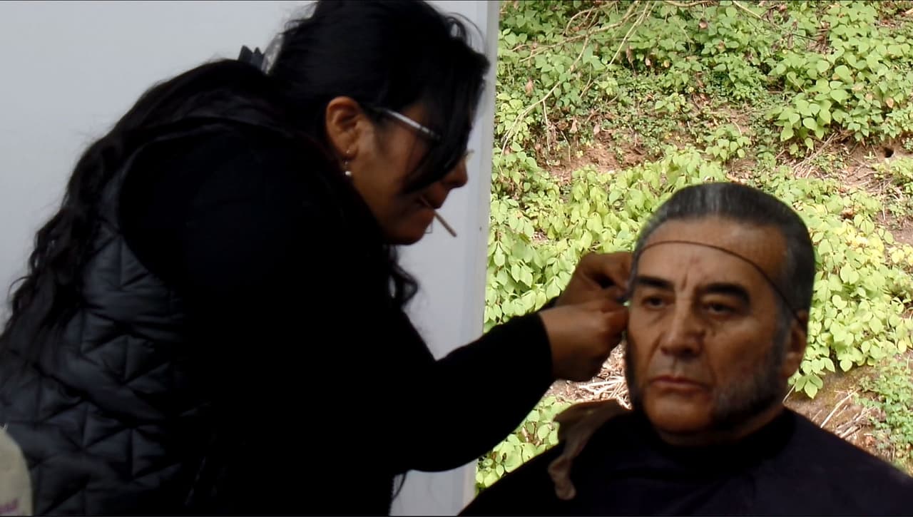 Además, la barba debe quedar simétrica de cada lado.