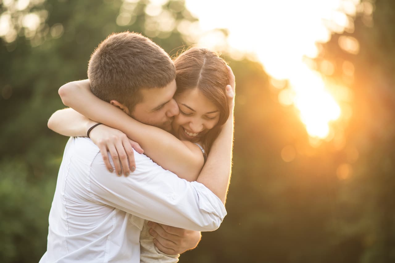 Pesa en tu balanza personal lo más importante para ti, y si puedes pasar por alto los detalles que no te agradan del todo lánzate al amor. Tu voluntad te ayudará a superar un mal hábito de salud.