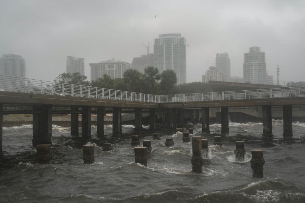 San Petersburgo cierra el servicio de agua en toda la ciudad debido a rotura en una tubería