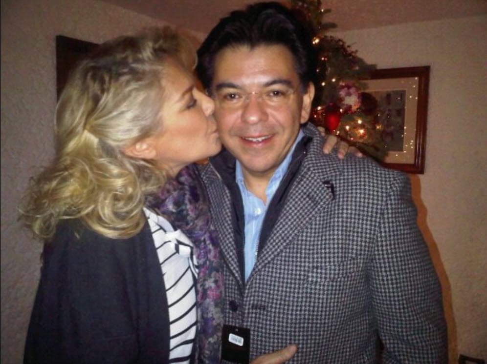 "Yo conocí a Gaby Michel como conductora de 'XETU' y luego nos encontrábamos en algunos estudios haciendo publicidad. Después me la volví a encontrar en el programa de Chabelo porque ella tenía una participación ahí también, en la parte de producción. Ella también estuvo como encargada de las edecanes y en cuestión de dirección escénica y cosas así", relató a 
<a href="https://www.lasestrellas.tv/espectaculos-1/famosos-1/jorge-alberto-aguilera-padrastro-aislinn-derbez-relacion-kailani" target="_blank">Las Estrellas</a>. 
<br>