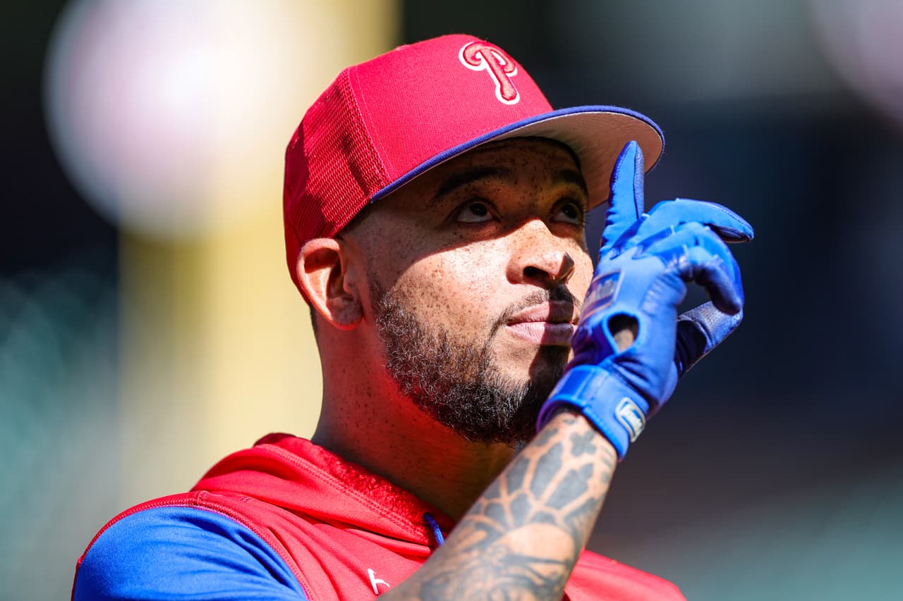 El panameño Edmundo Sosa #33 durante el día de entrenamiento en Houston.