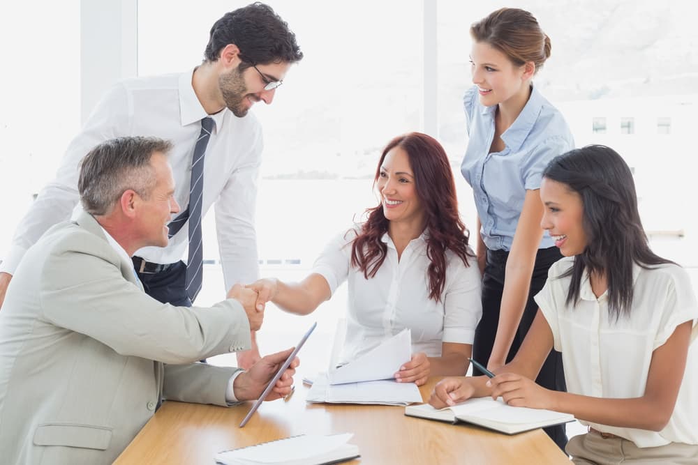 <b>Tauro</b>
<br>Los cambios que están ocurriendo a tu alrededor son positivos y en pocos días estarás recibiendo noticias de una posición deseada en tu empresa para la cual serás uno de los mejores candidatos. Este fin de semana darás un paso de avance y saldrás muy bien de problemas pendientes relacionados con tu presupuesto.