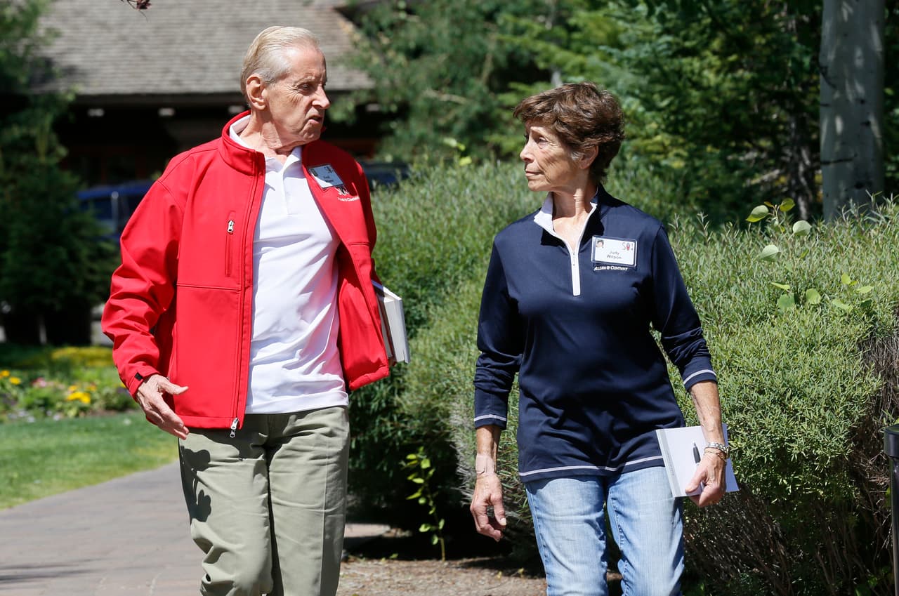 Fred Wilpon es el dueño mayoritario de los Mets de Nueva York, además de un desarrollador inmobiliario estadounidense. La propiedad de los Mets está encabezada por él, por su cuñado Saul Katz y por el hijo de Fred, Jeff, director de operaciones del equipo.