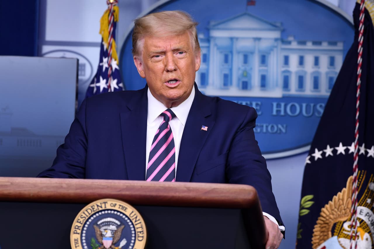 Trump dice que la vacuna del coronavirus estará disponible para todos los estadounidenses en abril de 2021