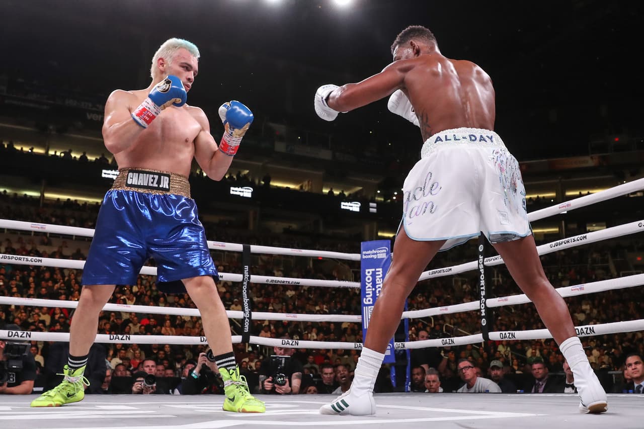 Julio César Chávez Jr vs Daniel Jacobs