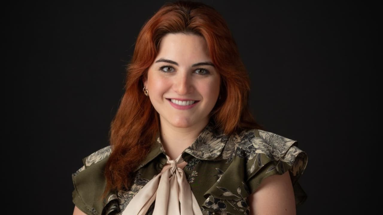 Denisse García ha logrado destacarse en el competitivo mundo del Real Estate gracias a su especialización y pasión por el sector.