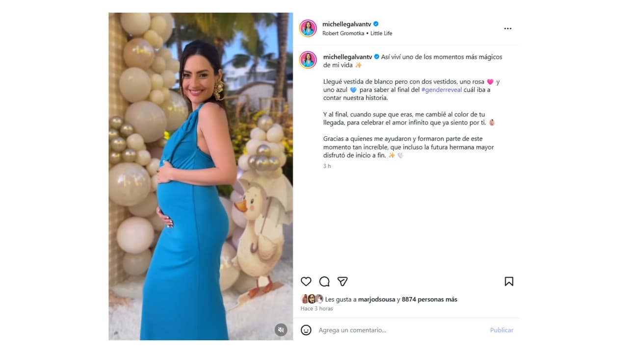 El outfit final de la presentadora fue de color azul.