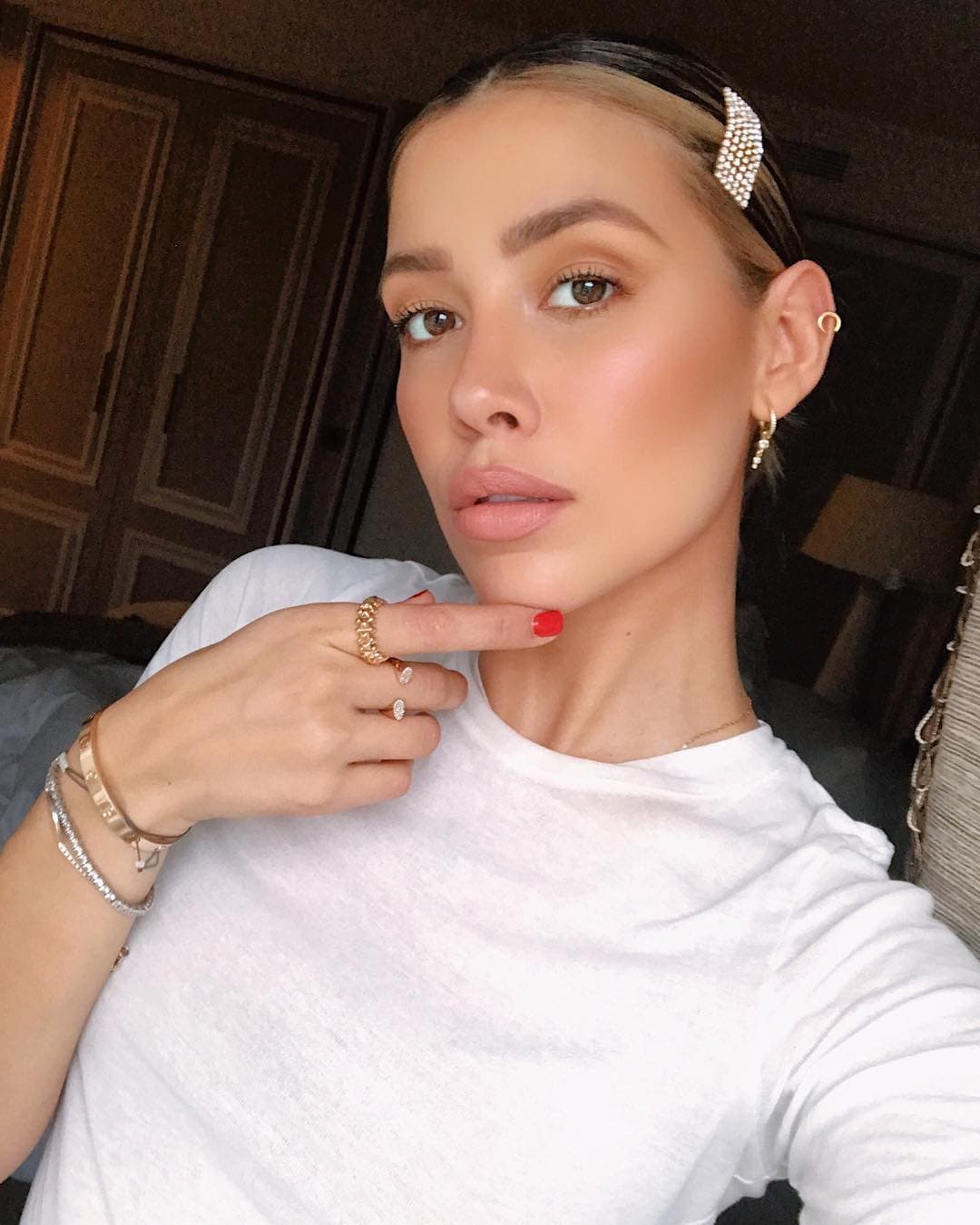 Sin embargo, la hija de Alejandra Guzmán no mencionó directamente a su prima.