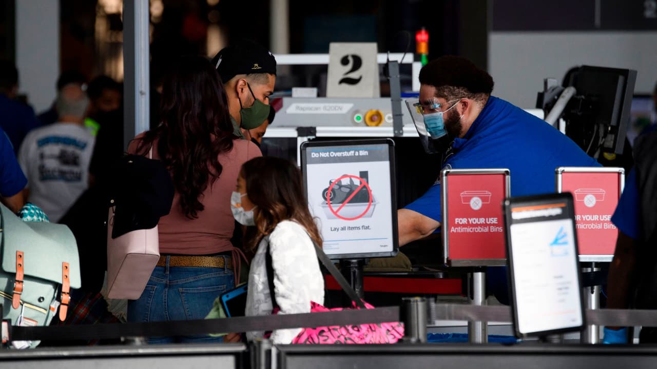 El uso obligatorio de máscara para evitar contagios de coronavirus también incluye el sur de Florida 